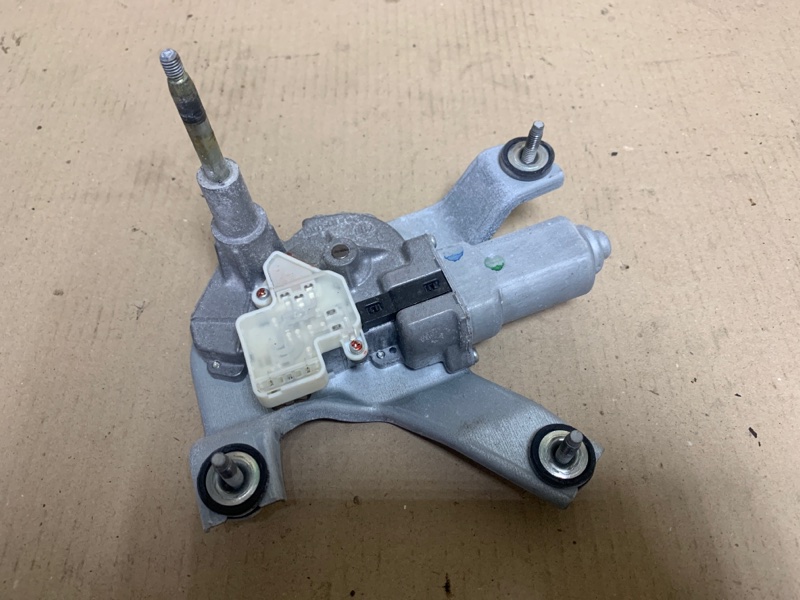 Запчасть моторчик стеклоочистителя задний JEEP PATRIOT 10-17 2014 Внедорожник 2.0 5116146AE Б/У Моторчик стеклоочистителя задний JEEP PATRIOT 10-17 2014 Внедорожник 2.0 5116146AE Б/У