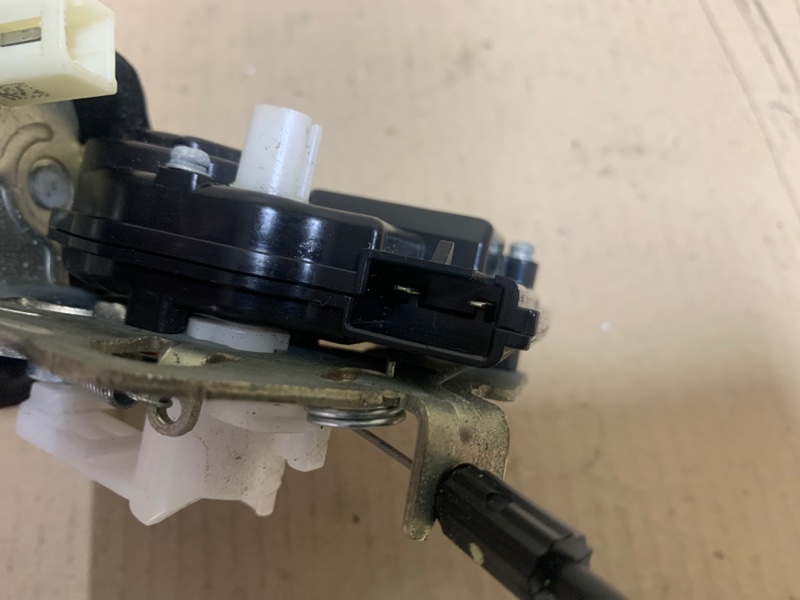 Замок крышки багажника PATRIOT 10-17 2014 Внедорожник 2.0 Замок крышки багажника PATRIOT 10-17 2014 Внедорожник 2.0