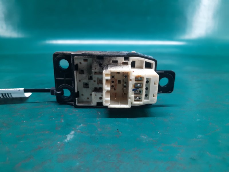 Блок управления зеркалами передний левый FORTE/CERATO TD 08-13 2012 Седан G4KD 2.0L