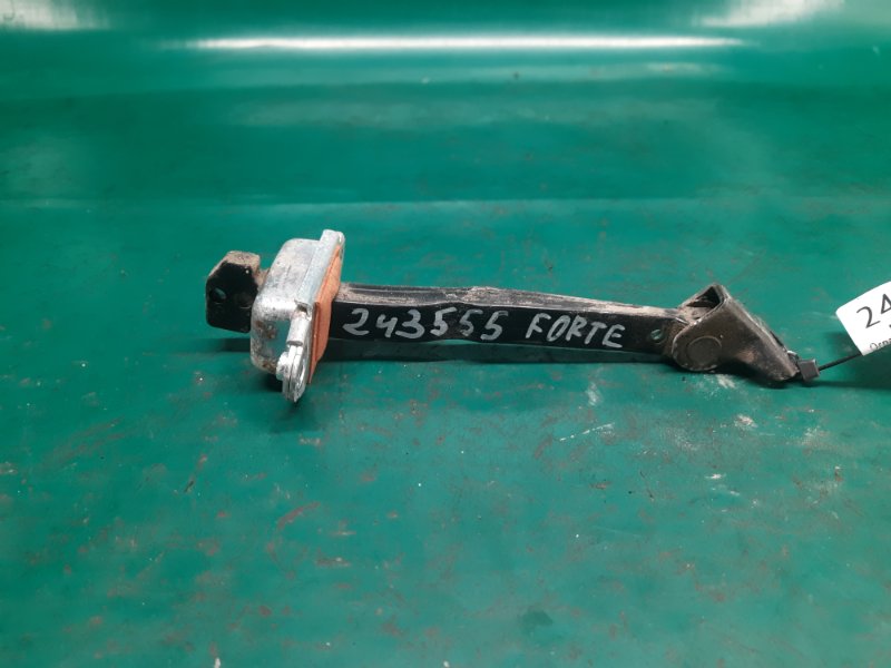 Ограничитель двери передний правый FORTE/CERATO TD 08-13 2012 Седан G4KD 2.0L