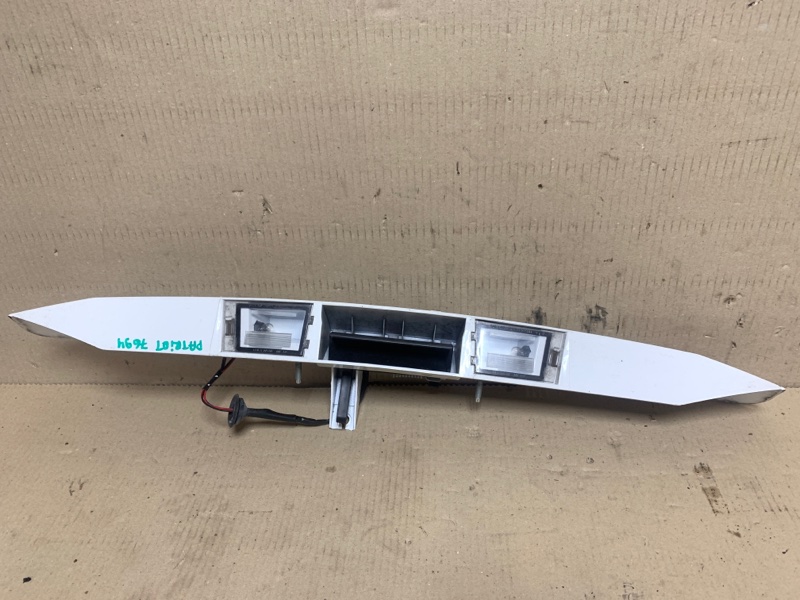 Панель подсветки номера PATRIOT 10-17 2014 Внедорожник 2.0 Панель подсветки номера PATRIOT 10-17 2014 Внедорожник 2.0