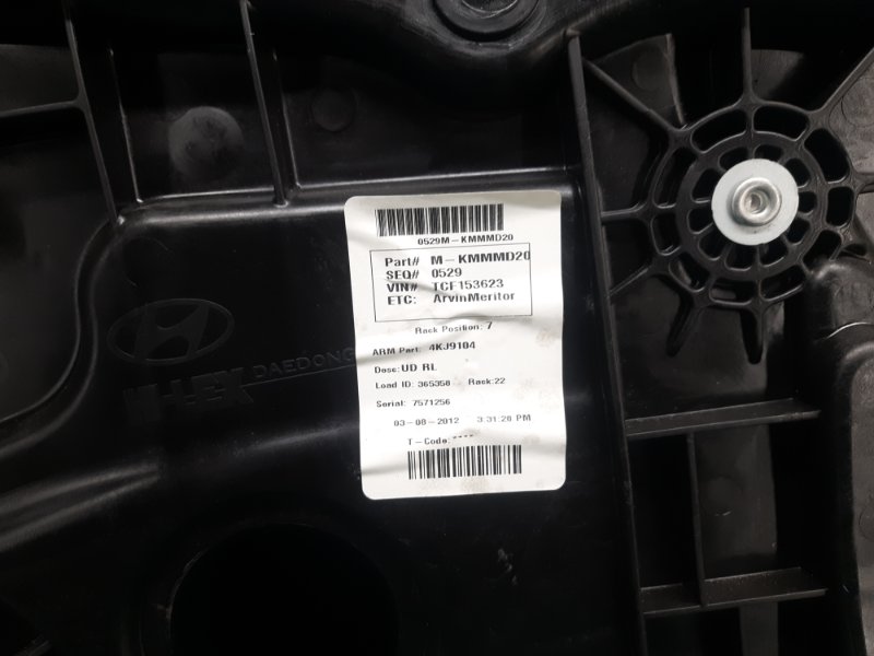 Стеклоподъемник задний левый ELANTRA MD 10-15 2013 Седан 1.8 G4NB