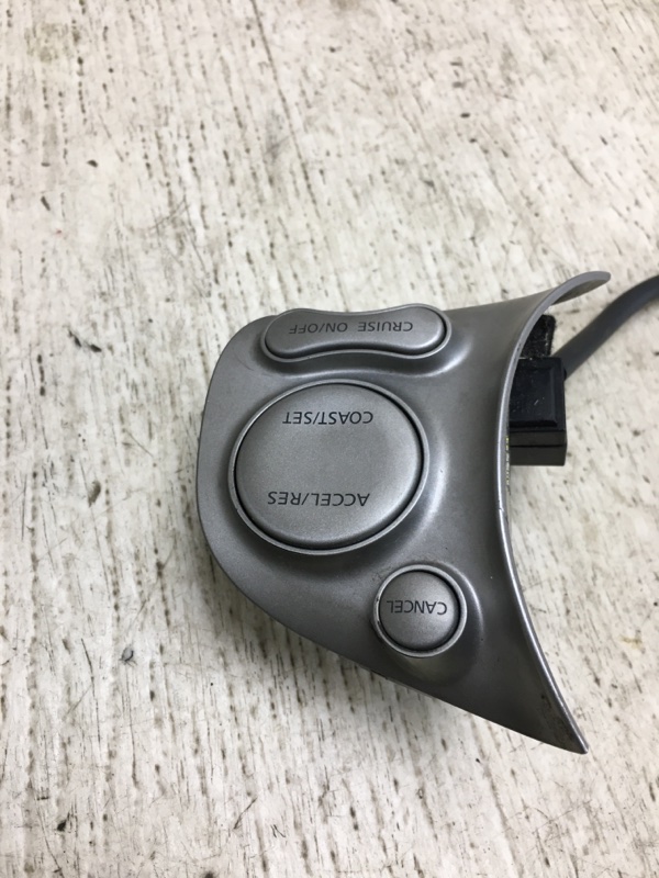 Кнопки на руль NV200 USA 13-