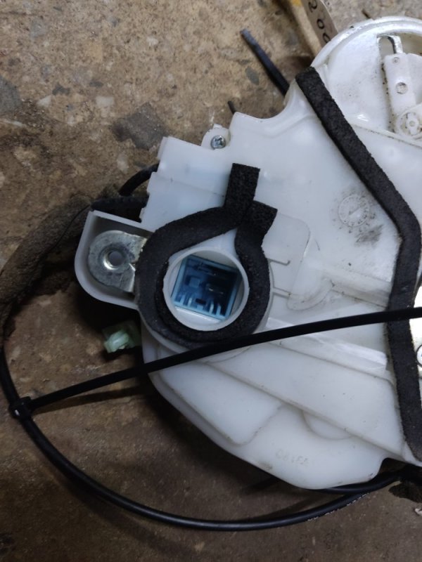 Замок двери задний левый HONDA CROSSTOUR 09-15 Хетчбек 3.5 Замок двери задний левый HONDA CROSSTOUR 09-15 Хетчбек 3.5