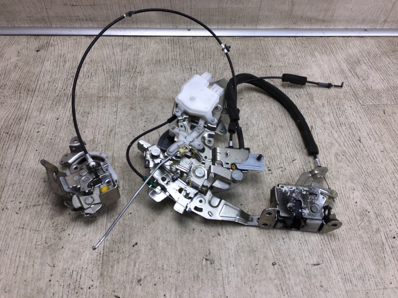 Замок двери боковой левый NV200 USA 13- 2015 M20XUS 2.0 MR20DE Замок двери боковой левый NV200 USA 13- 2015 M20XUS 2.0 MR20DE