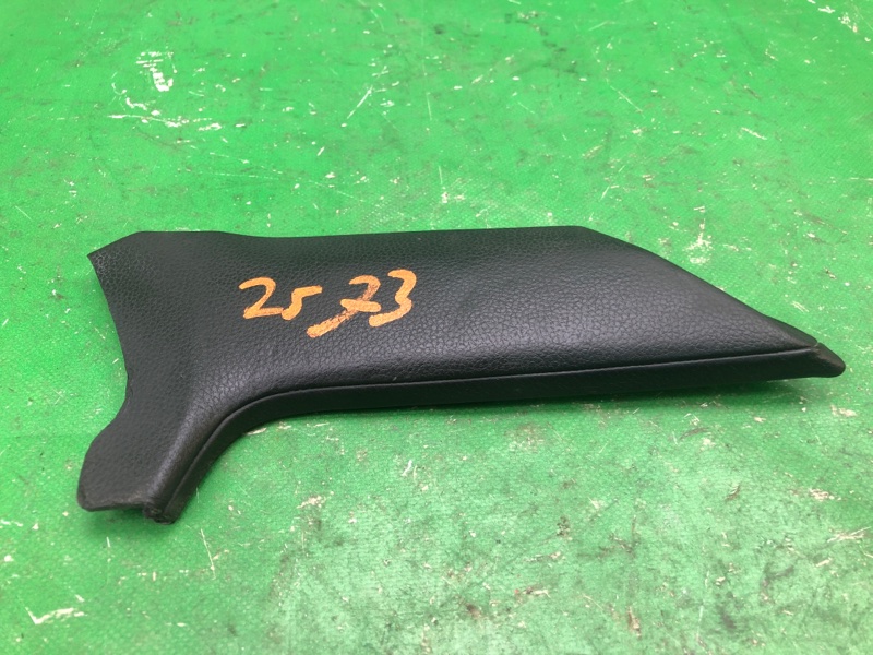 Накладка в салоне правая PORSCHE CAYENNE 10-18 958 4.8 M48.02