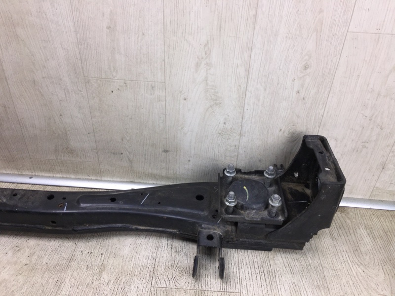 Балка задней подвески NV200 USA 13- 2020 M20XUS 2.0 MR20DE Балка задней подвески NV200 USA 13- 2020 M20XUS 2.0 MR20DE