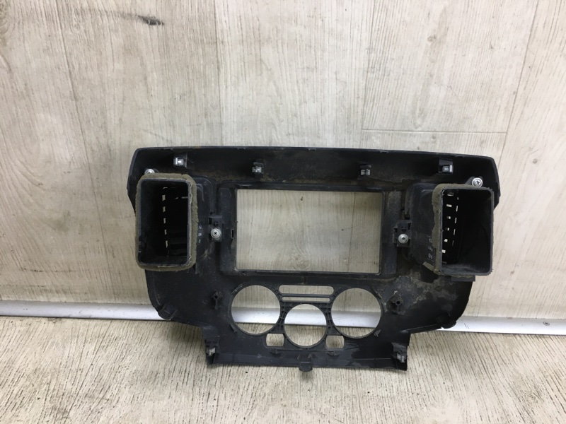 Накладка торпедо под магнитолу NV200 USA 13- 2015 M20XUS 2.0 MR20DE