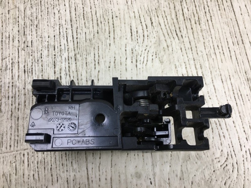 Ручка двери внутренняя задняя правая TACOMA 05-15 2007 GRN270 4.0 1GRFE