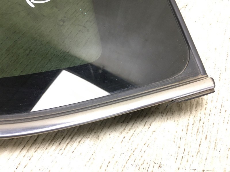 Стекло в кузов заднее правое RAV4 13-19 2017 ZSA42 2.0 3ZRFE Стекло в кузов заднее правое RAV4 13-19 2017 ZSA42 2.0 3ZRFE