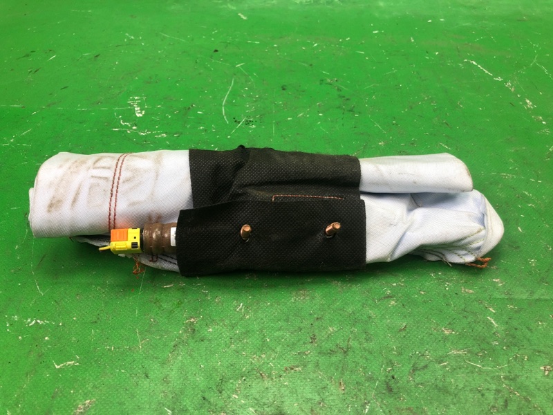 Подушка безопасности в сиденье правая FORD ESCAPE 12-19 TM2 2.0 HDTX