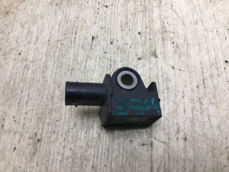 Датчик удара передний JETTA USA 18- 2018 JEM 1.4 DGXA