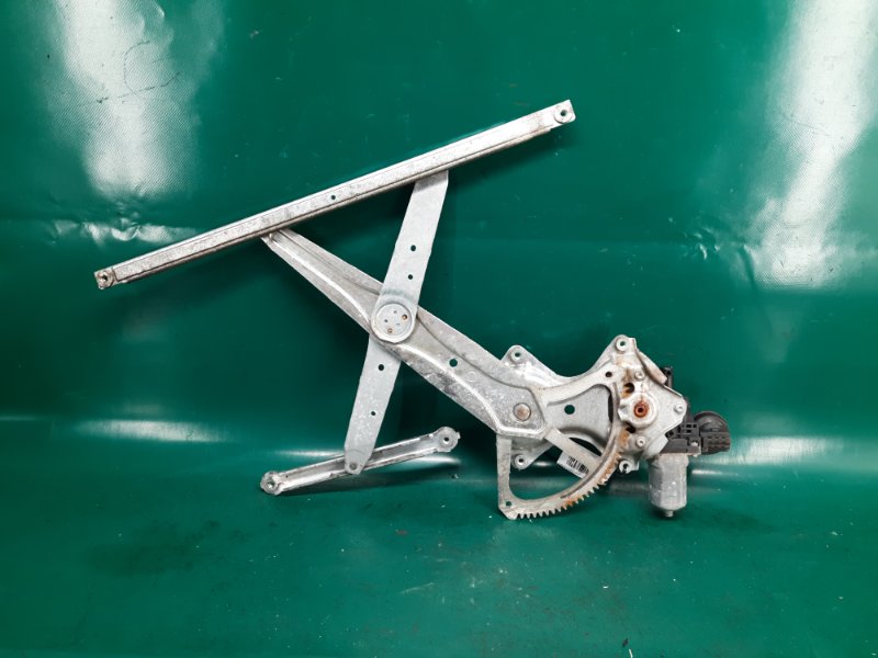 Стеклоподъемник передний левый MATRIX 08-14 2008 Хэтчбек 1.8 2ZRFE