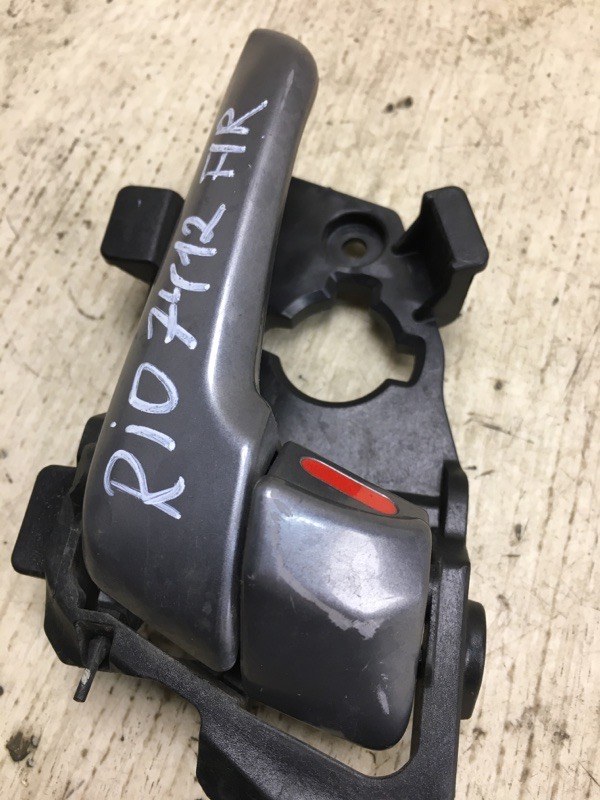 Ручка двери внутренняя передняя правая RIO UB 2011-2017 UB Ручка двери внутренняя передняя правая RIO UB 2011-2017 UB