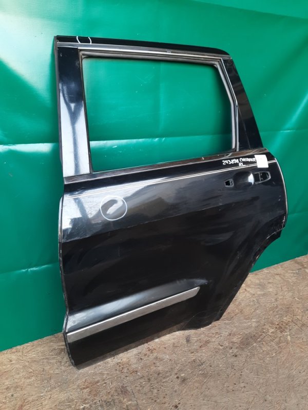 Дверь задняя левая JEEP GRAND CHEROKEE 11-22 Внедорожник 5.7 Дверь задняя левая JEEP GRAND CHEROKEE 11-22 Внедорожник 5.7