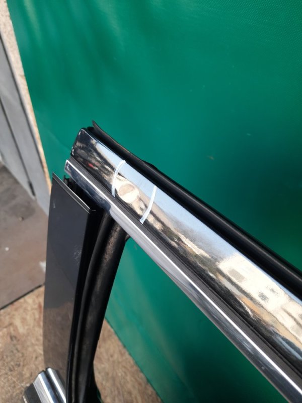 Дверь задняя левая GRAND CHEROKEE 11-22 2013 Внедорожник 5.7 Дверь задняя левая GRAND CHEROKEE 11-22 2013 Внедорожник 5.7