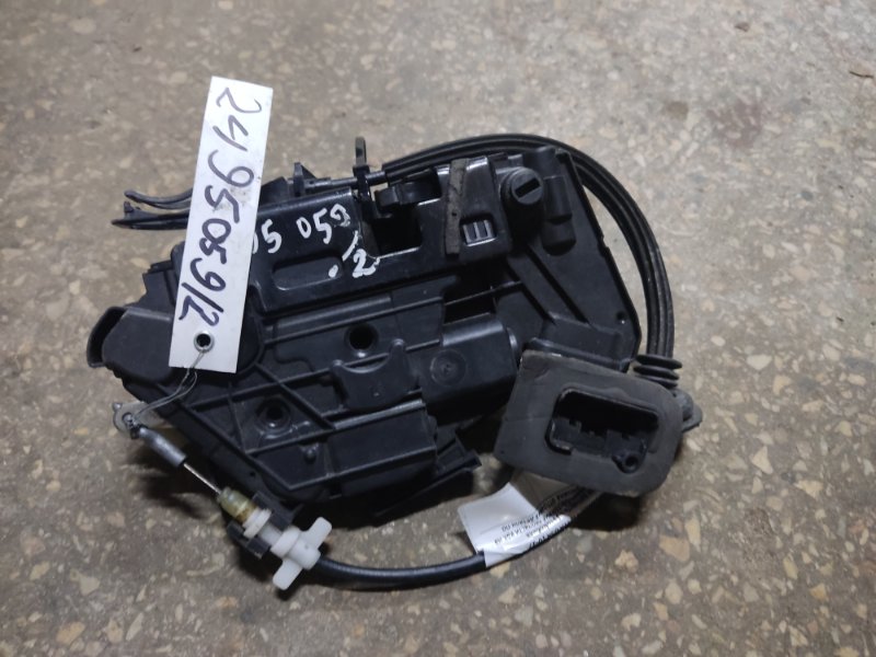 Замок двери задний левый JETTA USA 10-17