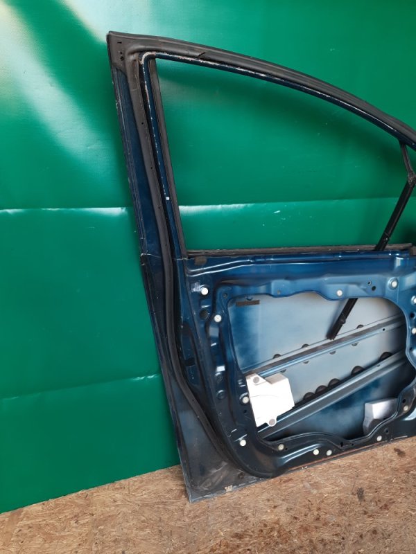 Дверь передняя левая 5 CR 05-10 2008 Минивен 2.3