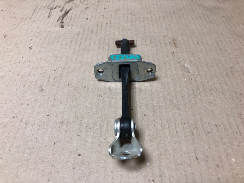 Ограничитель двери задний левый SX4 06-13 2008 Хетчбек 2.0