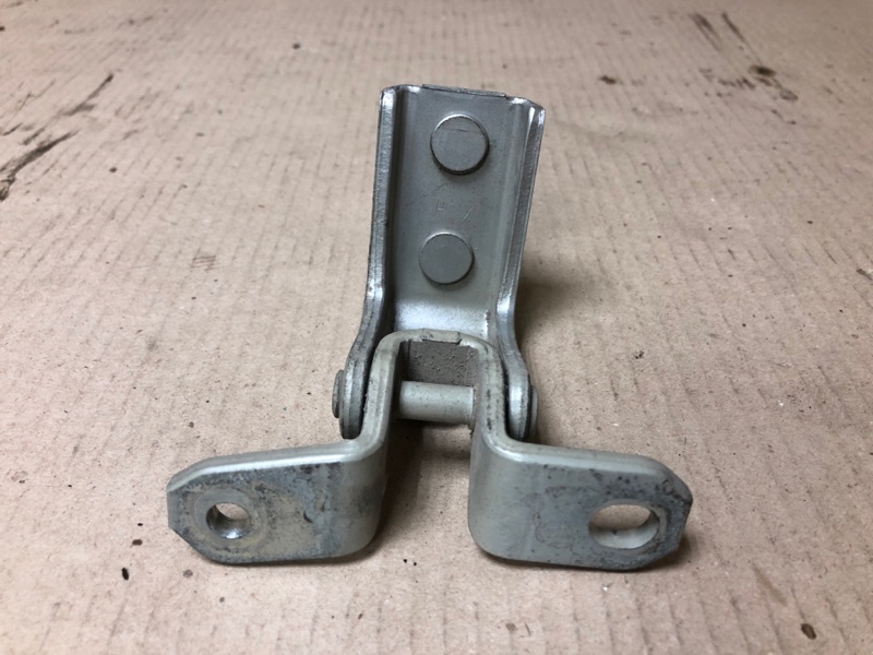 Петля двери нижняя задняя левая SX4 06-13 2008 Хетчбек 2.0