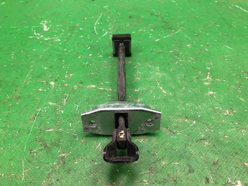 Запчасть ограничитель двери задний левый ACURA RDX 12-19 72880-TX4-A01 Б/У Ограничитель двери задний левый ACURA RDX 12-19 72880-TX4-A01 Б/У