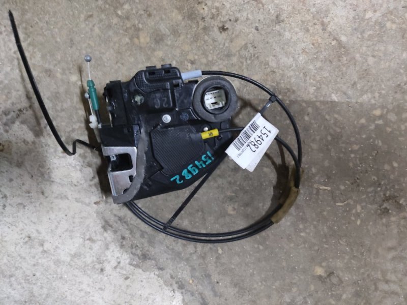 Замок двери задний правый TOYOTA COROLLA 150 06-13 69330-02110 Б/У