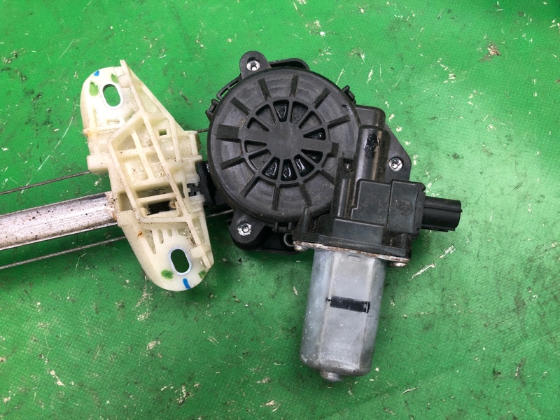 Стеклоподъемник задний левый RDX 12-19