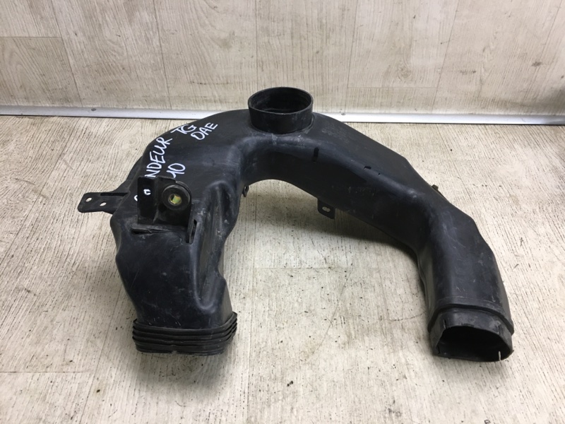 Патрубок воздушного фильтра HYUNDAI GRANDEUR 05-11 2005-2010 TG 3.3 G6DB 28211-3L000 Б/У