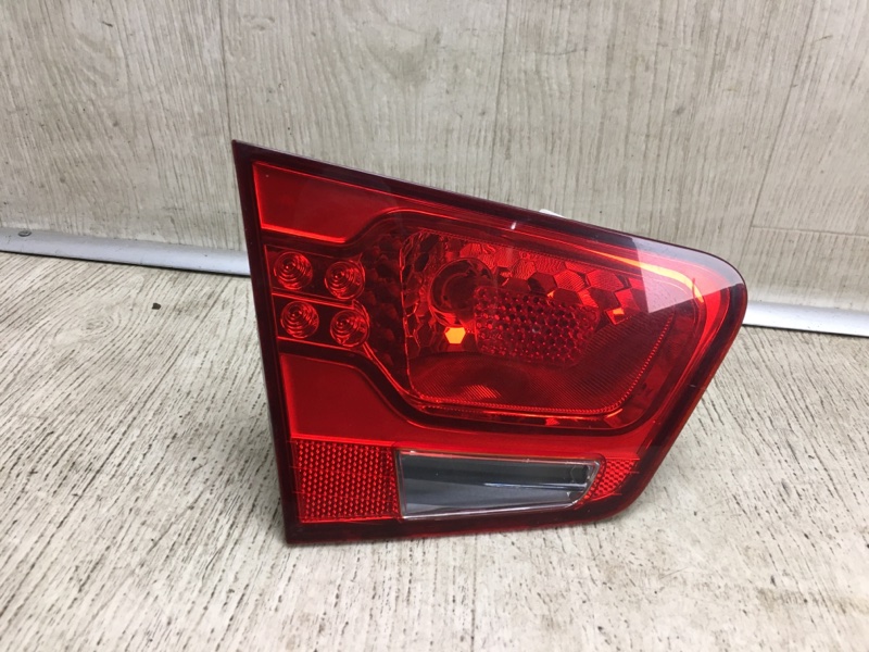 Запчасть фонарь внутренний задний левый KIA FORTE/CERATO TD 08-13 2009-2013 TD 92403-1M010 Б/У Фонарь внутренний задний левый KIA FORTE/CERATO TD 08-13 2009-2013 TD 92403-1M010 Б/У