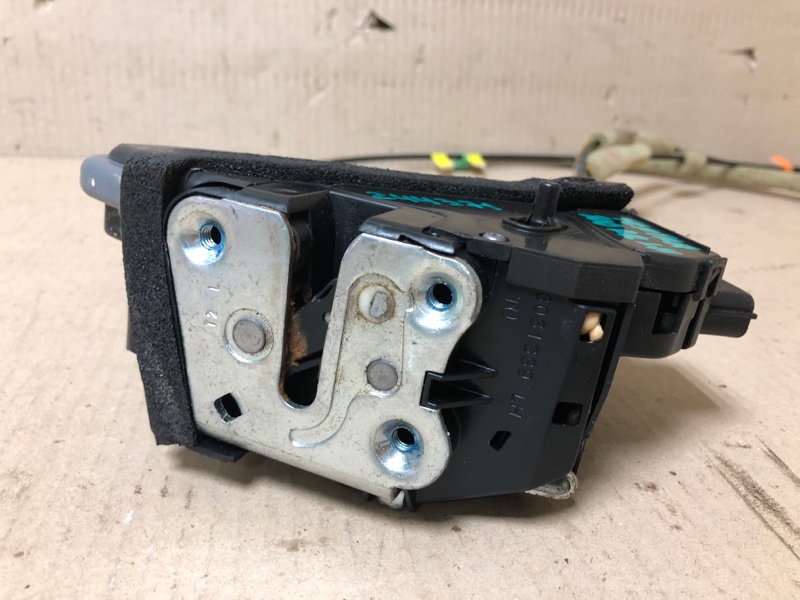 Запчасть замок двери задний левый NISSAN SENTRA B17 12-21 2018 Седан 82501-9AN0A Б/У Замок двери задний левый NISSAN SENTRA B17 12-21 2018 Седан 82501-9AN0A Б/У