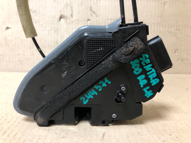 Замок двери задний левый SENTRA B17 12-21 2018 Седан Замок двери задний левый SENTRA B17 12-21 2018 Седан