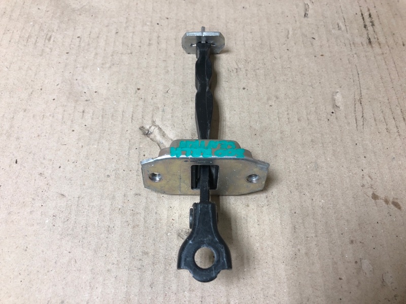 Ограничитель двери задний левый SENTRA B17 12-21 2018 Седан Ограничитель двери задний левый SENTRA B17 12-21 2018 Седан