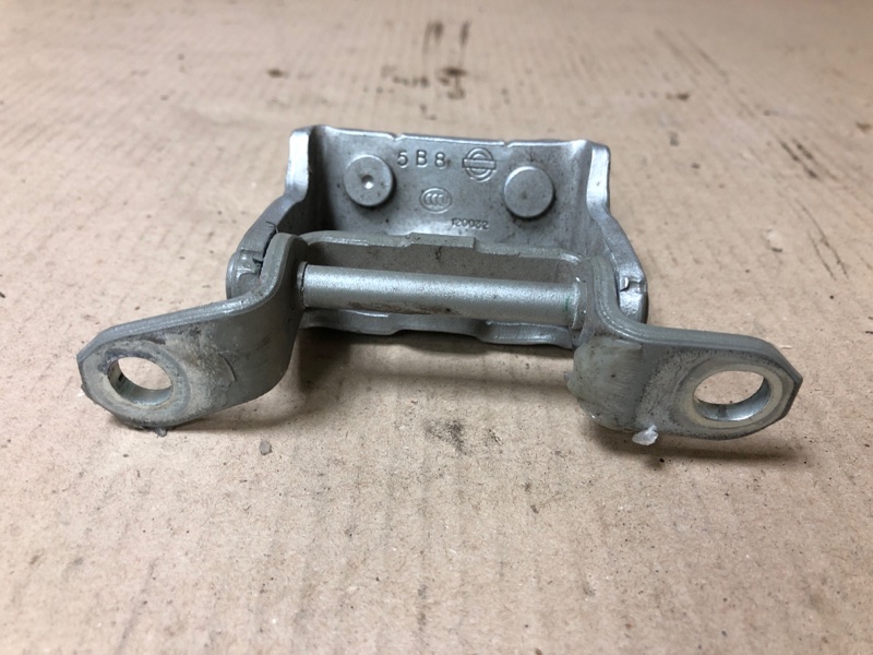 Петля двери верхняя задняя правая SENTRA B17 12-21 2018 Седан