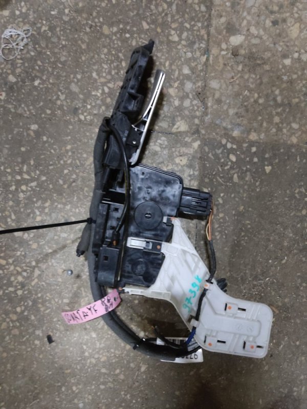 Запчасть замок двери задний правый HYUNDAI SONATA YF 10-14 81420-3S000 Б/У Замок двери задний правый HYUNDAI SONATA YF 10-14 81420-3S000 Б/У