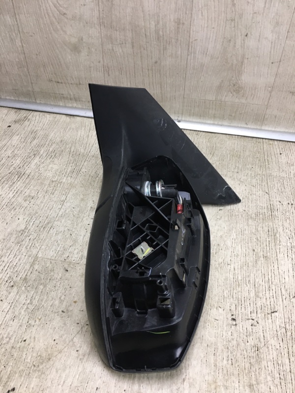 Зеркало левое SENTRA B17 12-21 Зеркало левое SENTRA B17 12-21