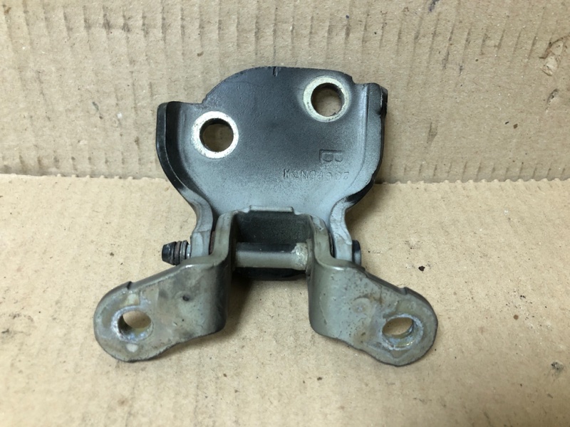 Петля двери нижняя передняя левая MDX (YD1) 00-06 2003 Внедорожник 3.5 Петля двери нижняя передняя левая MDX (YD1) 00-06 2003 Внедорожник 3.5