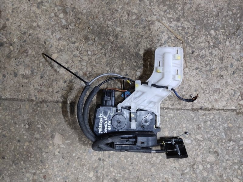 Замок двери задний правый HYUNDAI SONATA YF 10-14 2014 Седан 2.4 81420-3S000 Б/У