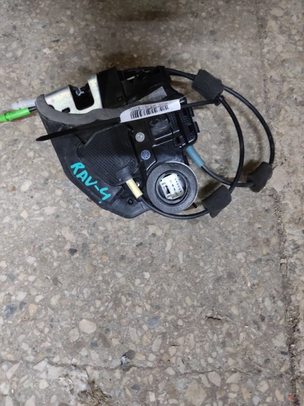 Запчасть замок двери задний правый TOYOTA RAV4 05-12 69050-42021 Б/У Замок двери задний правый TOYOTA RAV4 05-12 69050-42021 Б/У