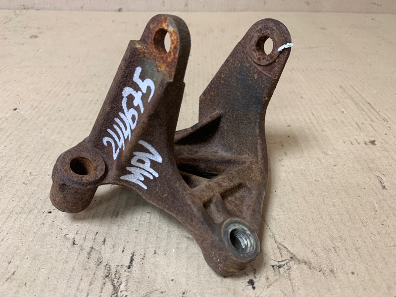 Кронштейн двигателя MAZDA MPV 99-06 2.5. GY. KG440AA LC62-39-010B Б/У