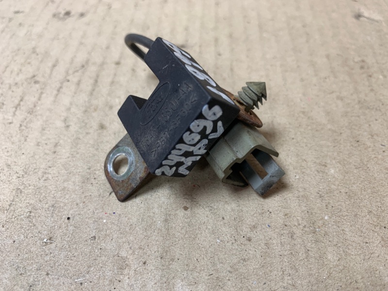 Запчасть блок электронный FORD EDGE 06-14 F6AZ-18801-A Б/У Блок электронный FORD EDGE 06-14 F6AZ-18801-A Б/У