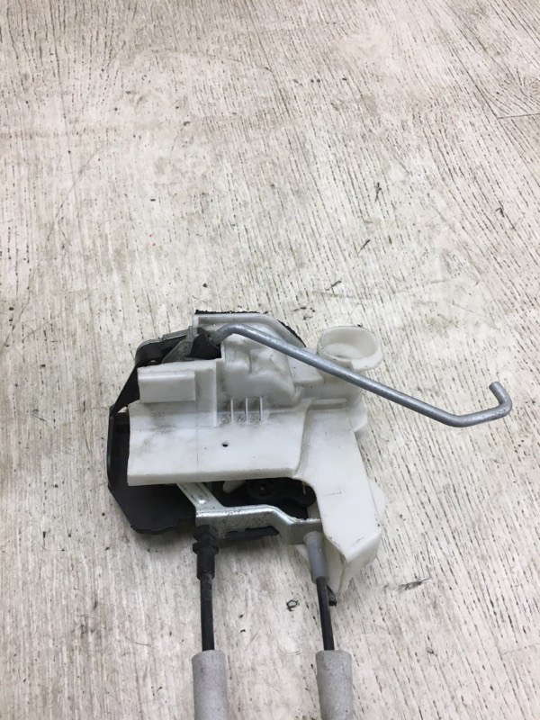 Замок двери передний правый RIO UB 2011-2017 UB