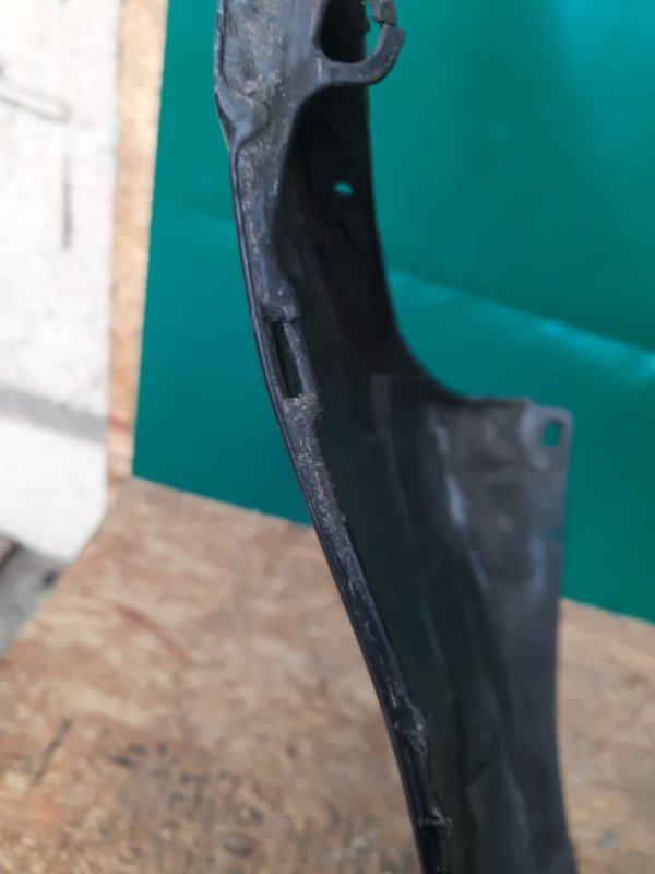 Бампер задний TRIBECA B9 05-07 2006 Внедорожник 3.0 EZ30