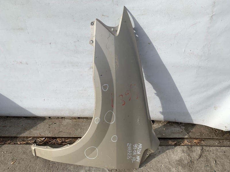 Крыло переднее левое MPV 99-06 2.5. GY. KG440AA