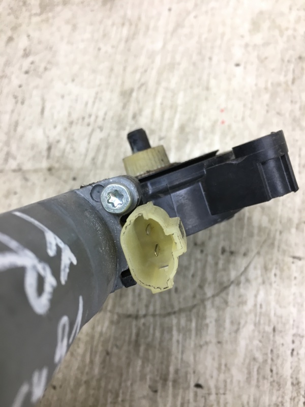 Моторчик стеклоподъемника передний правый VOLKSWAGEN JETTA USA 10-17 162 CBTA 2.5L