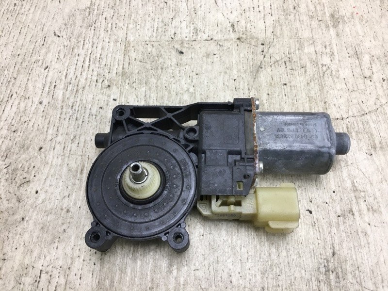 Моторчик стеклоподъемника передний правый FORD FUSION 14- 2014 CD4 C20HDTX DS7Z-7823394-B Б/У