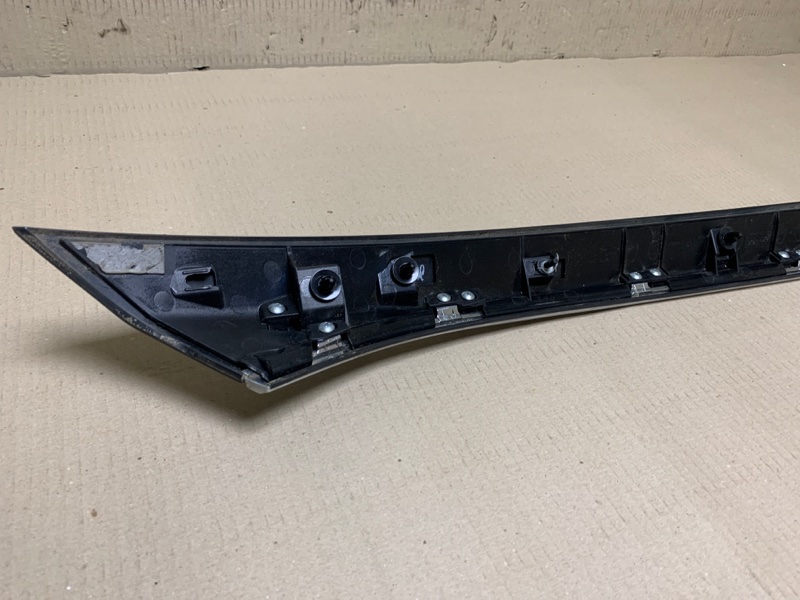 Накладка крышки багажника QX30 16-20 2018 Внедорожник 2.0 20PET Накладка крышки багажника QX30 16-20 2018 Внедорожник 2.0 20PET