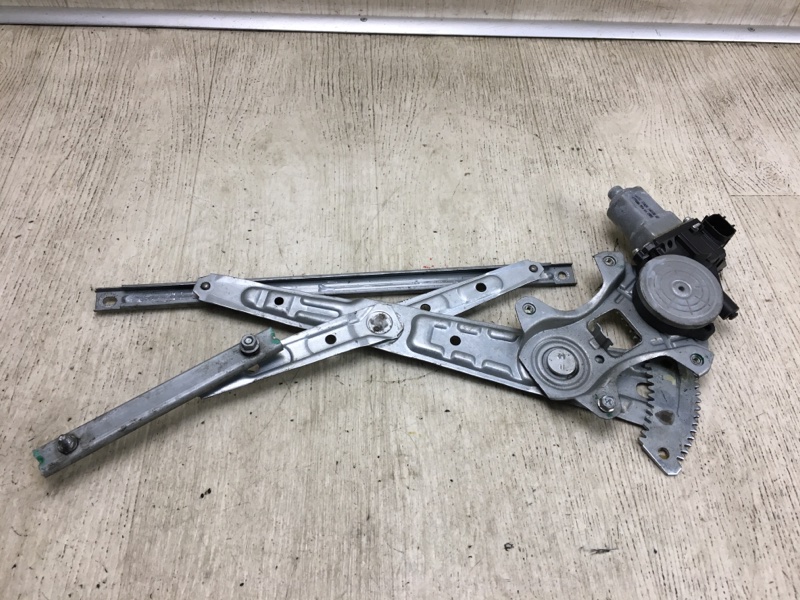 Стеклоподъемник задний левый SENTRA B17 12-21 2015-2017 B17