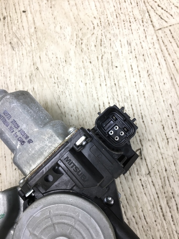 Стеклоподъемник задний левый NISSAN SENTRA B17 12-21 B17