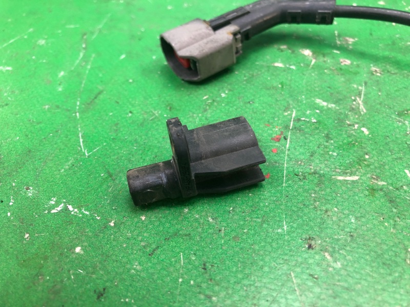 Датчик ABS задний правый FOCUS 10-18 2013 BK 2.0 XQDA