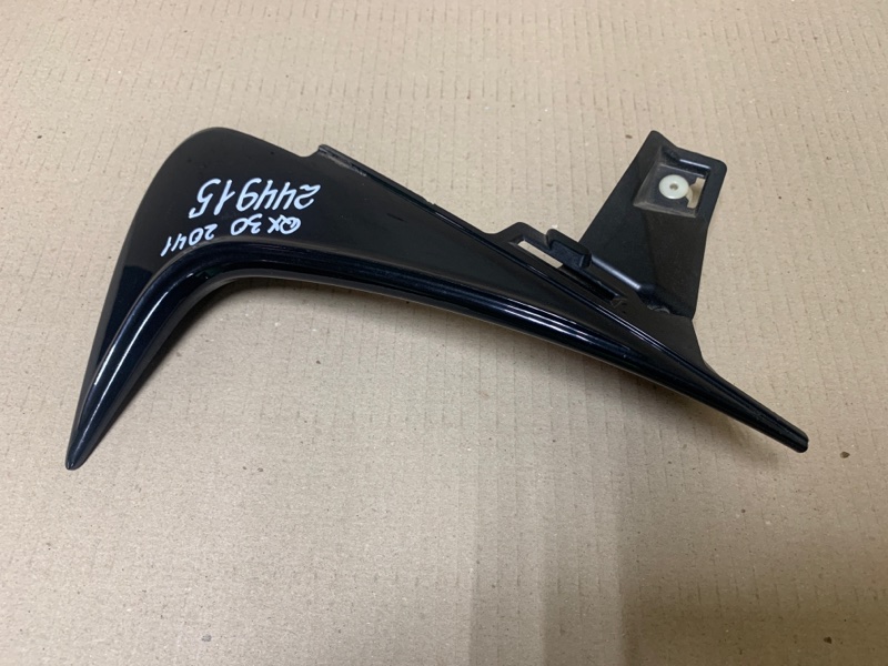 Накладка крышки багажника левая QX30 16-20 2018 Внедорожник 2.0 20PET